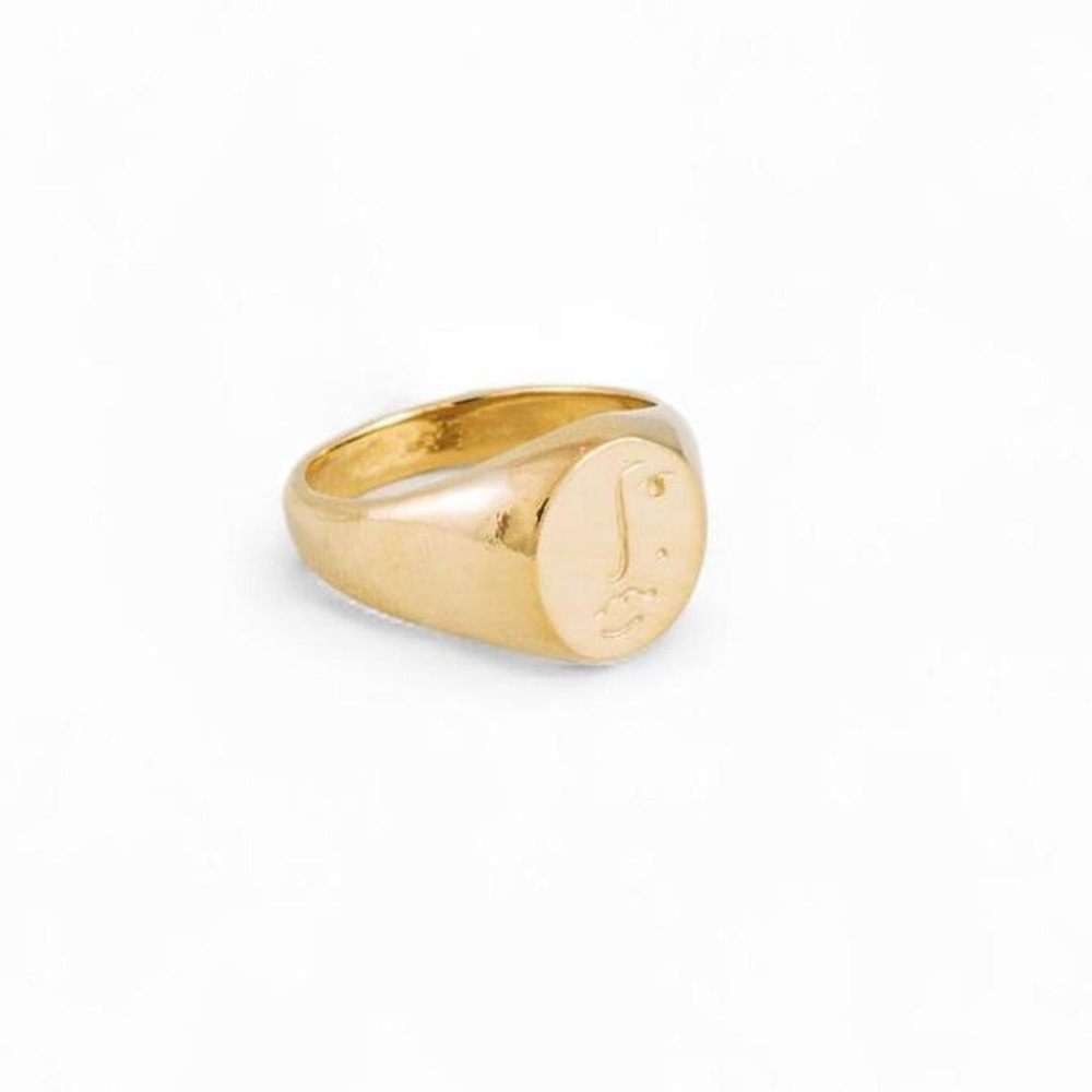 Wolf Circus Matisse face gold ring